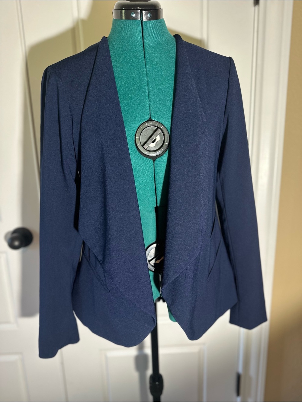 mercer & madison 
Navy Open-Front Draped Blazer